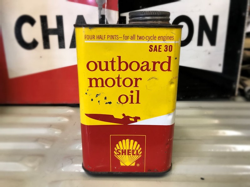 Vintage Shell outboard motor oil can