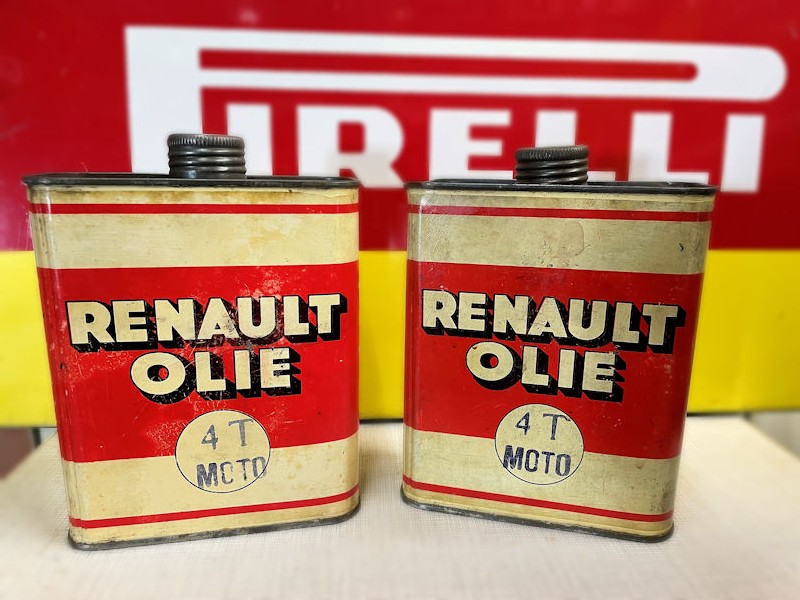 Original Renault 1 litre oil tins