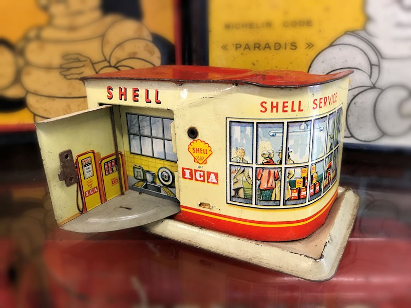 Shell tin plate toy garage money box