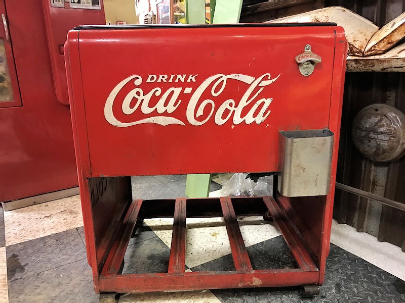 Original paint 1930s Westinghouse Standard Coca Cola Ice Chest
