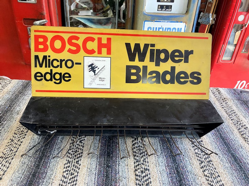 Bosch wiper blade garage display