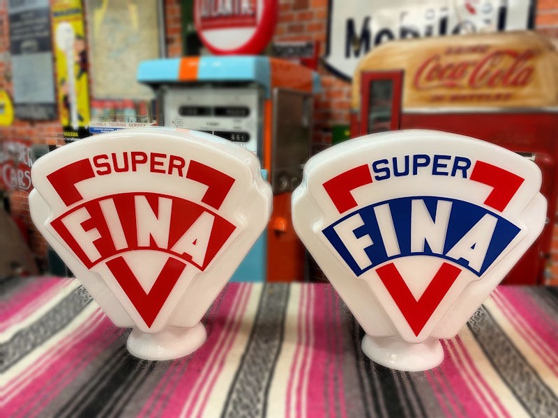 Original style glass Super Fina gas pump globes