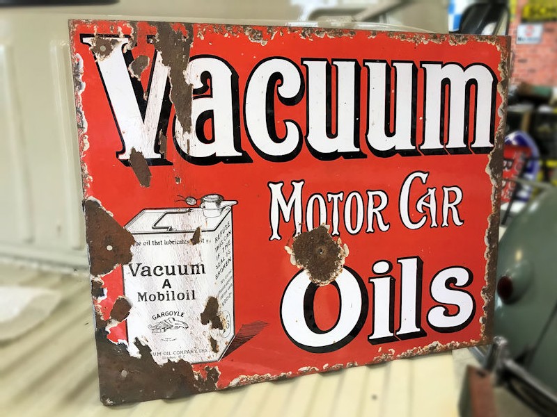 Rare enamel Mobiloil Vacuum Motor Cars Oil double sided flange sign