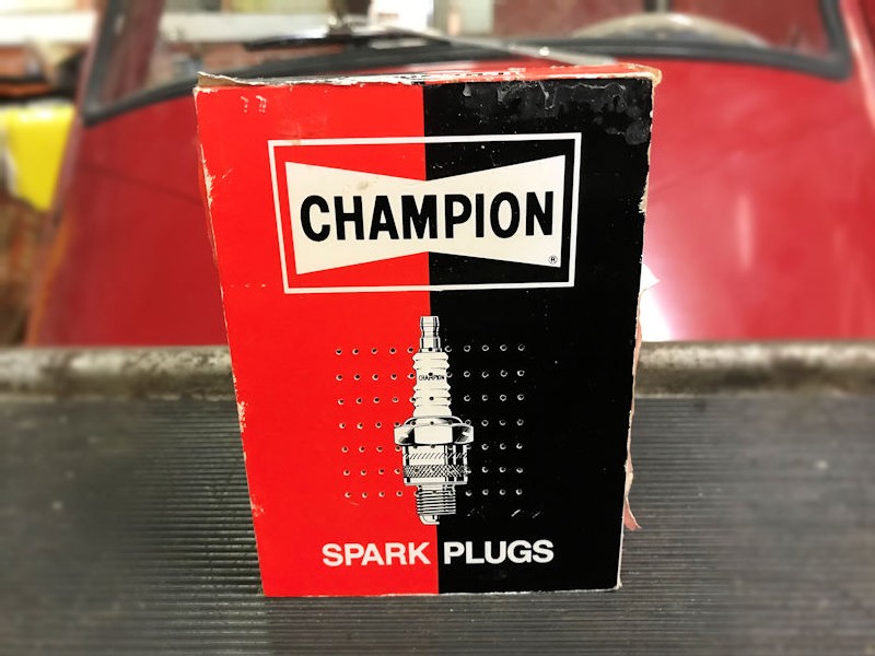 Champion spark plug box shaped radio