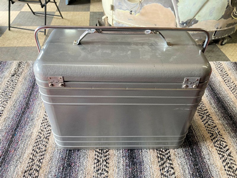 NOS Knapp and Monarch Therma chest picnic cooler