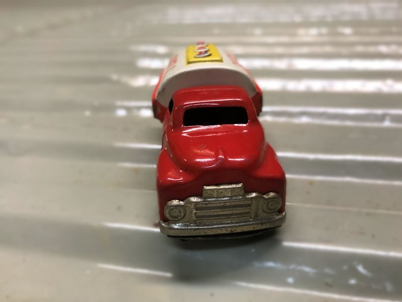 Vintage Shell tin plate truck