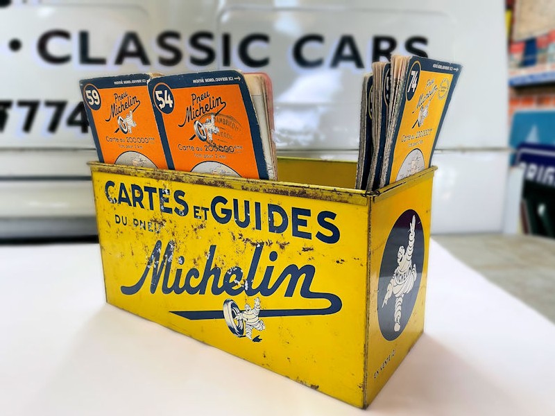 Original 1954 Michelin cartes et guides du pneu display tin for maps 