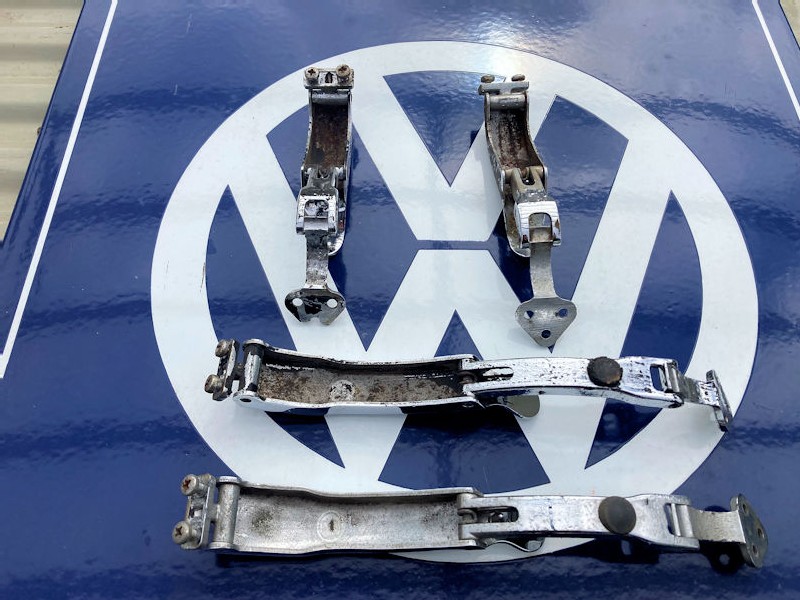 Original VW split bus spoon latches