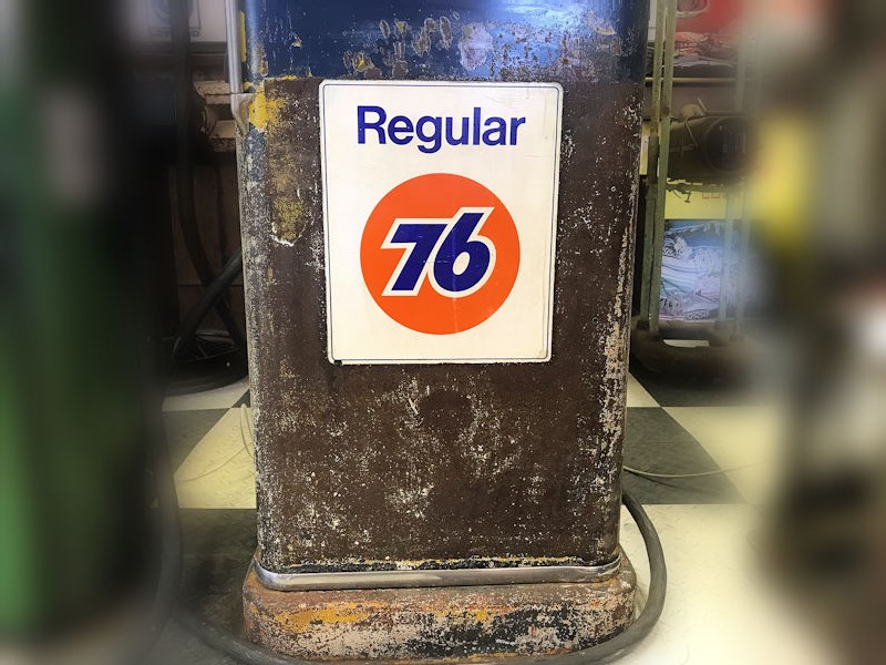 Rare Bowser model 585 Union 76 themed gas/petrol pump