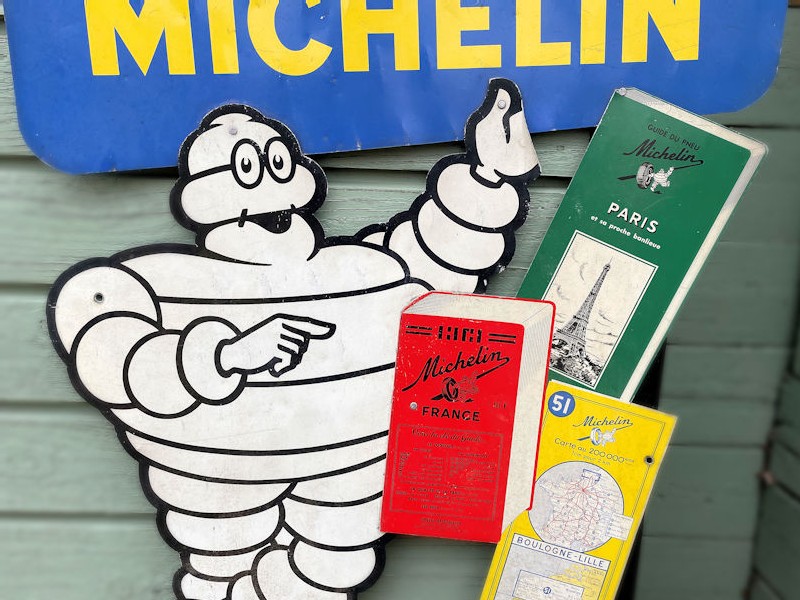 Original painted tin Michelin Cartes et Guides map and guides sign