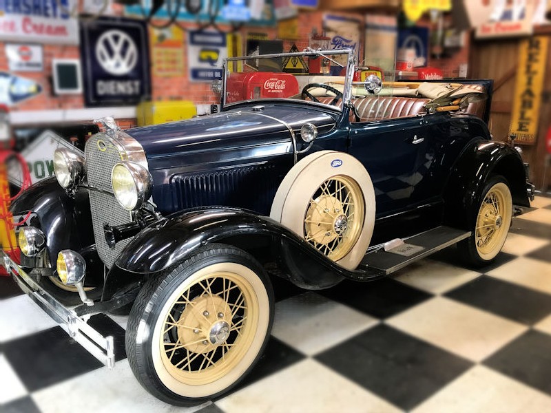 1931 Ford Model A Roadster Deluxe