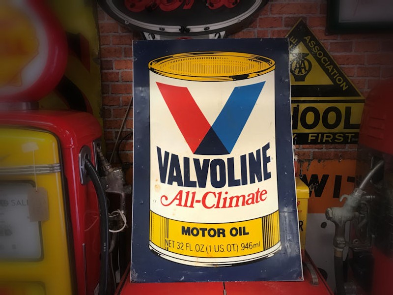 1970s tin Valvoline Motor Oil lithographic sign