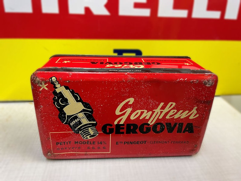 Original Gonfleur Gergovia spark plug tin