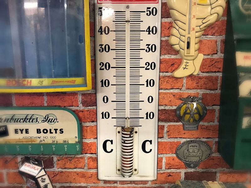 Enamel Castrol thermometer