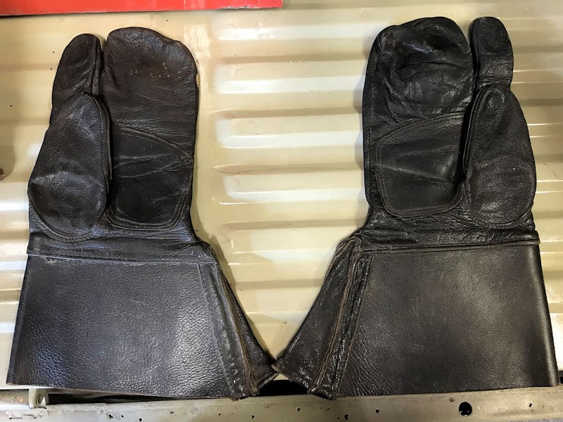 Vintage leather motorcycle gauntlet gloves