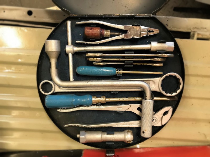 Original VW spare wheel tool kit
